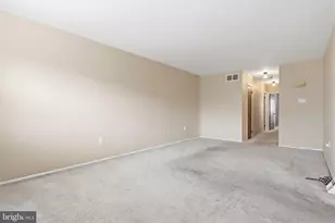 7921 Fairfield St, Philadelphia, PA 19152 - Photo 5