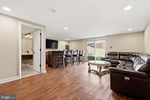 7921 Fairfield St, Philadelphia, PA 19152 - Photo 25