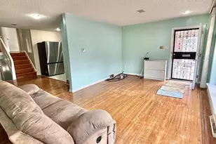 1827 Arnold St, Philadelphia, PA 19152 - Photo 5