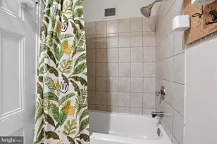 1713 Green St, Philadelphia, PA 19130 - Photo 11