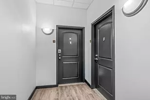 113 N Bread St, Philadelphia, PA 19106 - Photo 9