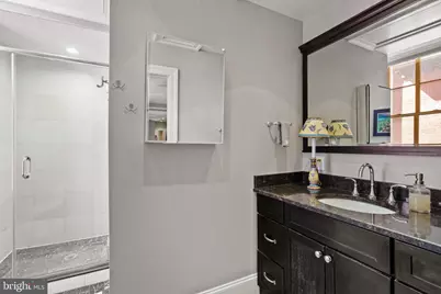 2049 Walnut Street #1R, Philadelphia, PA 19103 - Photo 15