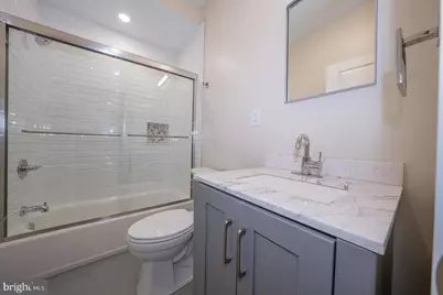 202 W Susquehanna Avenue, Philadelphia, PA 19122 - Photo 9