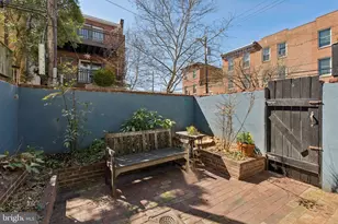 2056 Kater St, Philadelphia, PA 19146 - Photo 11