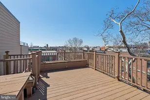 2056 Kater St, Philadelphia, PA 19146 - Photo 27