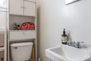 2239 S 15th St, Philadelphia, PA 19145 - Photo 15