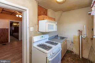 6519 Marsden St, Philadelphia, PA 19135 - Photo 9