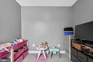 2907 S Sydenham St, Philadelphia, PA 19145 - Photo 9