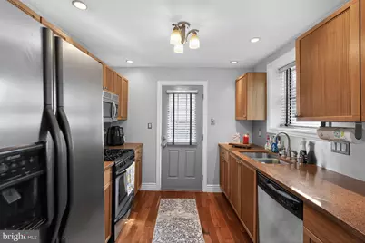 2907 S Sydenham Street, Philadelphia, PA 19145 - Photo 5