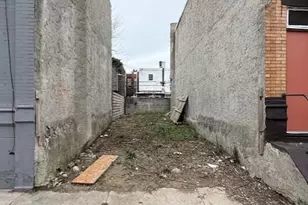 1618 S LeCount St, Philadelphia, PA 19145 - Photo 1