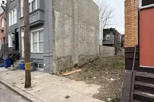 1618 S LeCount St, Philadelphia, PA 19145 - Photo 3