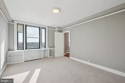 2031 Locust Street #1402, Philadelphia, PA 19103 - Photo 5