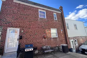 1812 Kendrick St, Philadelphia, PA 19152 - Photo 3