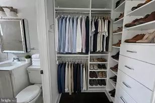 1104 Lombard St, Philadelphia, PA 19147 - Photo 11