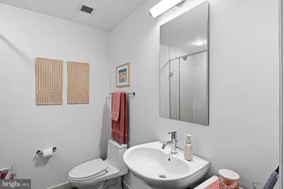 2101 Market Street #2307, Philadelphia, PA 19103 - Photo 17