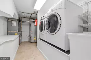 736 S 6th St, Philadelphia, PA 19147 - Photo 11