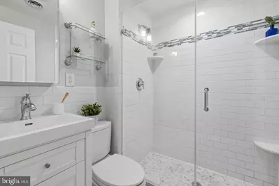 736 S 6th Street, Philadelphia, PA 19147 - Photo 15