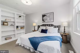 736 S 6th St, Philadelphia, PA 19147 - Photo 13