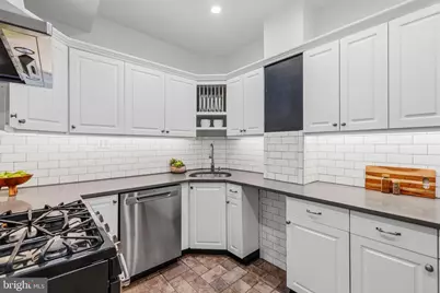 736 S 6th Street, Philadelphia, PA 19147 - Photo 7