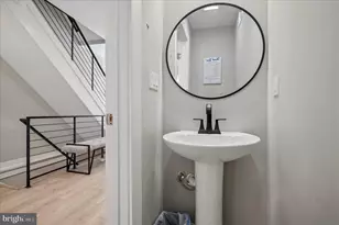2242 N Reese St, Philadelphia, PA 19133 - Photo 9