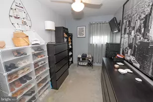 2813 Shelley Rd, Philadelphia, PA 19152 - Photo 39