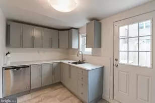 1406 S Bouvier St, Philadelphia, PA 19146 - Photo 5