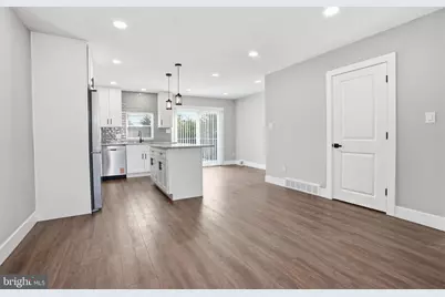 3641 N Hereford Lane, Philadelphia, PA 19114 - Photo 5