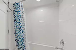 2538 W Girard Ave, Philadelphia, PA 19130 - Photo 15