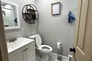 805 Griffith St, Philadelphia, PA 19111 - Photo 27