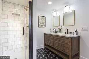 2120 Ellsworth St, Philadelphia, PA 19146 - Photo 9