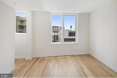 806 N 2nd Street #TOP 2 FLOORS FRONT, Philadelphia, PA 19123 - Photo 5