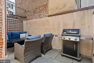 228 Spruce St, Philadelphia, PA 19106 - Photo 15