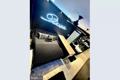 1324 Locust #429, Philadelphia, PA 19107 - Photo 9