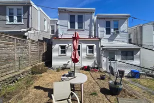 4606 Smick St, Philadelphia, PA 19127 - Photo 3