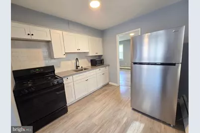 6036 Lawndale Avenue, Philadelphia, PA 19111 - Photo 9