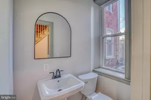 2424 E Norris St, Philadelphia, PA 19125 - Photo 9