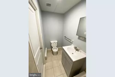 1843 Frankford Avenue #1ST FLOOR FRONT, Philadelphia, PA 19125 - Photo 9