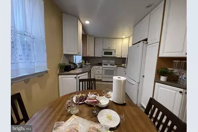 2733 Solly Avenue, Philadelphia, PA 19152 - Photo 5