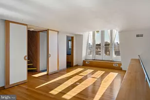 307 S Chadwick St, Philadelphia, PA 19103 - Photo 41