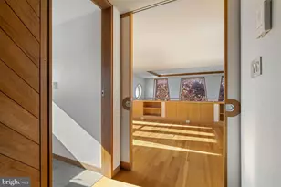 307 S Chadwick St, Philadelphia, PA 19103 - Photo 39