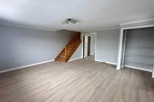 346 Ridgeway Pl, Philadelphia, PA 19116 - Photo 3