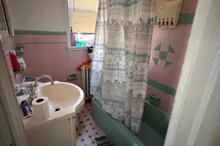 2441 S Hutchinson St, Philadelphia, PA 19148 - Photo 5