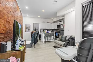 521 W Westmoreland St, Philadelphia, PA 19140 - Photo 15