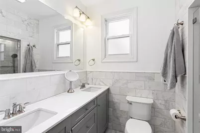 869 N 27th Street, Philadelphia, PA 19130 - Photo 21