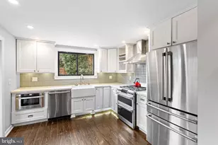 869 N 27th St, Philadelphia, PA 19130 - Photo 11