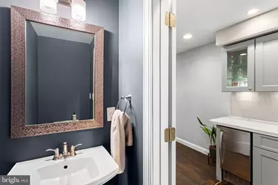 869 N 27th Street, Philadelphia, PA 19130 - Photo 13