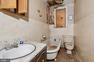 1931 E Albert St, Philadelphia, PA 19125 - Photo 15