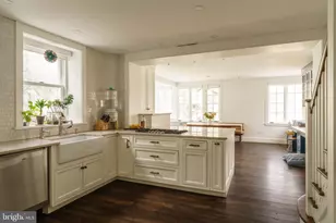 319 W Mermaid Ln, Philadelphia, PA 19118 - Photo 21