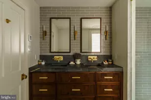 319 W Mermaid Ln, Philadelphia, PA 19118 - Photo 33