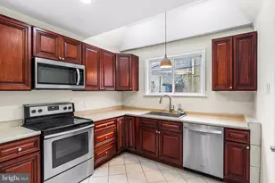 1538 Tasker St, Philadelphia, PA 19145 - Photo 9